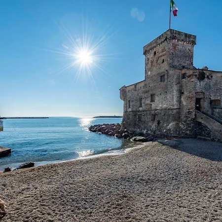 Mazzini 12, Рапалло