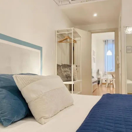 Appartement Mazzini 12, Elegant With Free Private Garage 800 M, Air Conditioning, Wi-fi, Just 100 M From The Public *