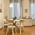 Mazzini 12, Daire