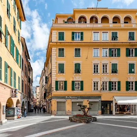 Mazzini 12, Elegant With Free Private Garage 800 M, Air Conditioning, Wi-fi, Just 100 M From The Public Apartman