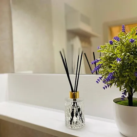 Mazzini 12, Apartament *